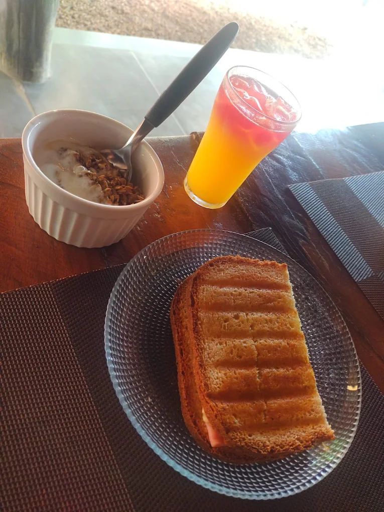Café da manhã servido